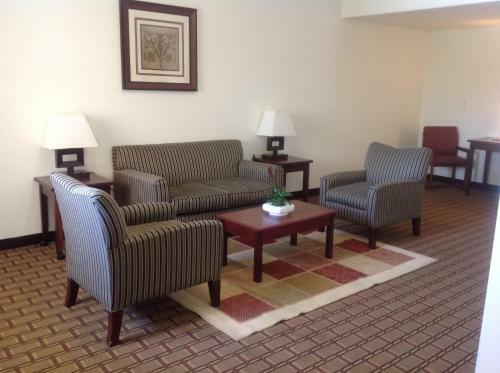 Motel America Inn & Suites