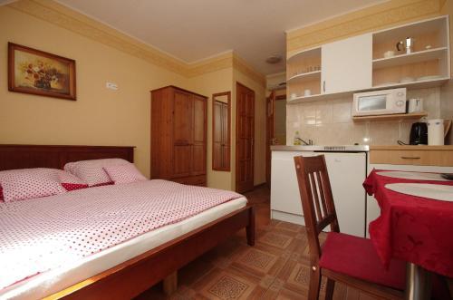 Apartmanh�z Gyula