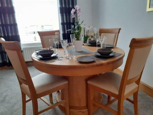 Cosy Modern Victorian 2 Bed Terrace