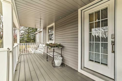 Bountiful Home With Fire Pit - Walk To Lake!