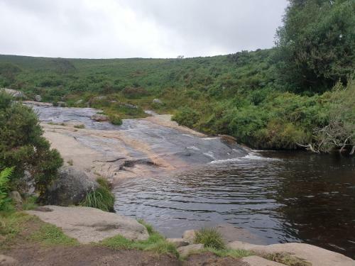 Quiet Double Bedroom In Lovely Dartmoor Village