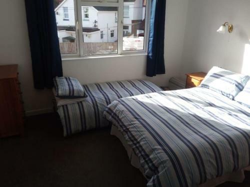 Apartment With Heated Pool & Close To Beach