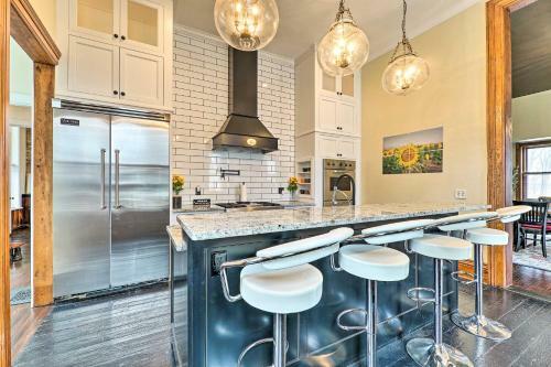 Spacious Montague Home - Walk To Breweries!