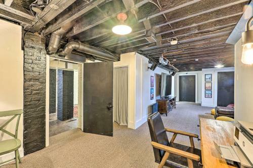 Spacious Montague Home - Walk To Breweries!