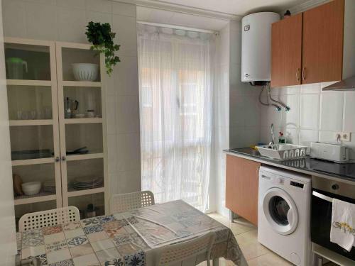 Apartamento Eysines 34 1 Izq, Cerca Playa De Salinas