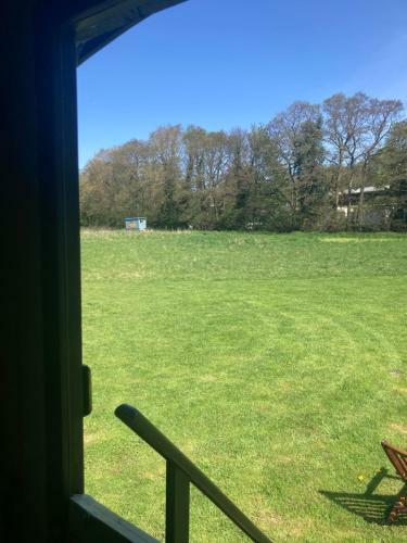 Shepherds Hut @ Tin And Canvas Glamping Pickering