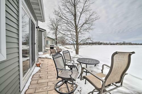 Little Floyd Lake Cabin With Private Beach!