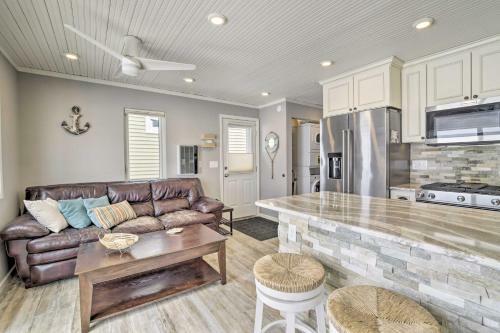Little Floyd Lake Cabin With Private Beach!