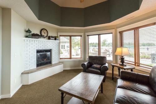 Apartamento Bay Colony Unit 763- Lower