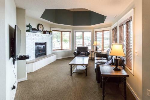 Apartamento Bay Colony Unit 763- Lower