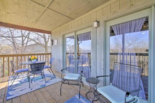 Apartamento Branson West Condo With Deck, Amenities Access!
