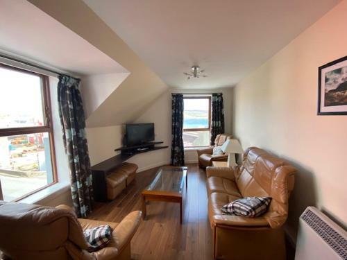Scalloway, Waterside 2-bed, 2-ensuite Apartment, Great Views
