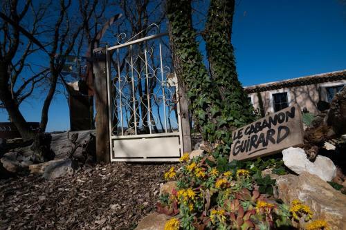 Les Libellules Du Gard - Le Cabanon Guirard