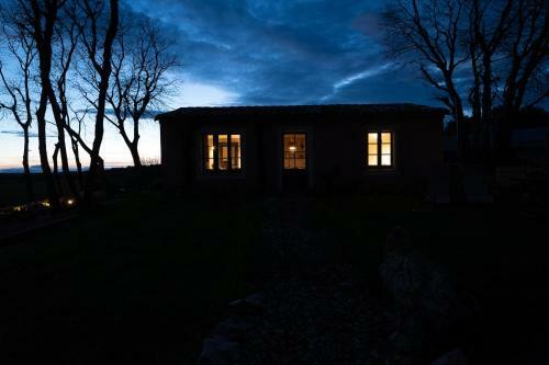 Les Libellules Du Gard - Le Cabanon Guirard