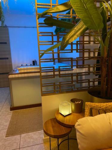 Apartamento Suite Priv�e Tha� / Jacuzzi, Home Cin�ma, Jardin