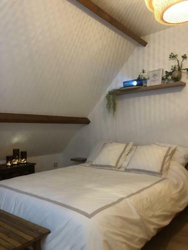 Apartamento Suite Priv�e Tha� / Jacuzzi, Home Cin�ma, Jardin