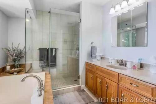 The Anchor House - Beautiful And Spacious Vacation Retreat