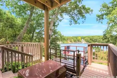 The Anchor House - Beautiful And Spacious Vacation Retreat