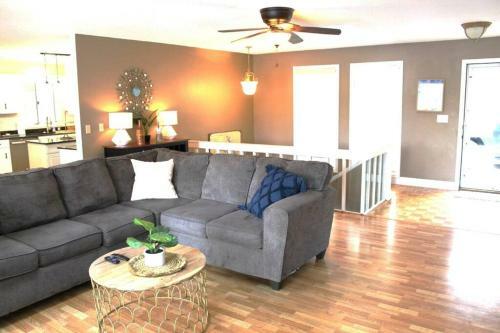 The Anchor House - Beautiful And Spacious Vacation Retreat