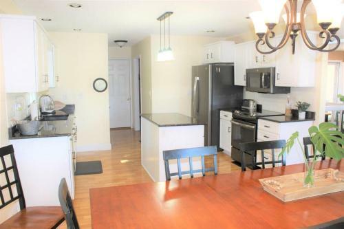 The Anchor House - Beautiful And Spacious Vacation Retreat