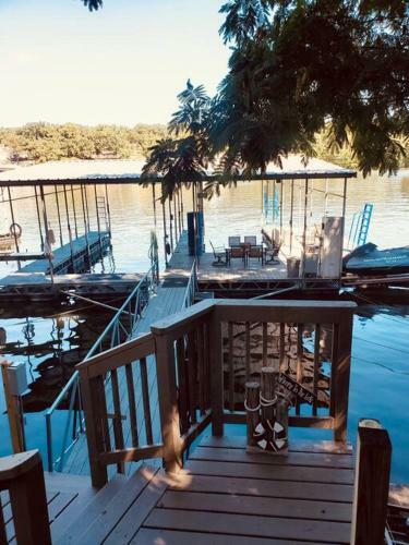 The Anchor House - Beautiful And Spacious Vacation Retreat