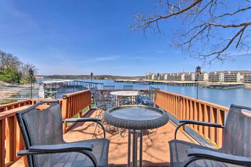 Lakefront Home With Dock, Gazebo And Launch Ramp!