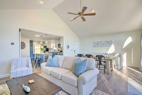 Sunrise Beach Home With Boat Slip And Fire Pit!