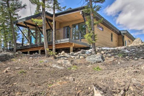 Modern And Newly Built Cabin Ski, Fish, Hike!