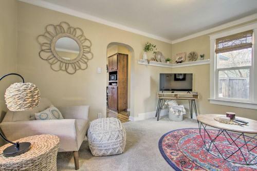 Boho-chic Home With Grill Less Than 1 Mi From Downtown!