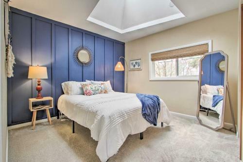 Boho-chic Home With Grill Less Than 1 Mi From Downtown!