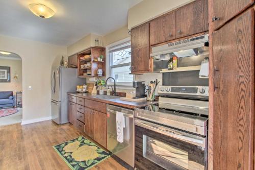 Boho-chic Home With Grill Less Than 1 Mi From Downtown!