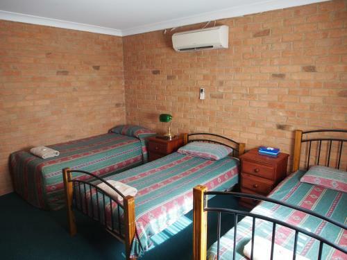 Cobar Town & Country Motor Inn