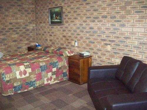 Cobar Town & Country Motor Inn
