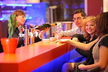Zenia Hotel & Spa