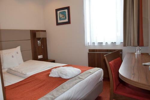B�kk�s Hotel & Spa