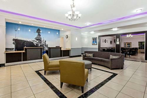 Hotel La Quinta By Wyndham Deer Park