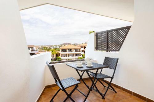 Apartamento Oceanfront Parque Albatros 214b