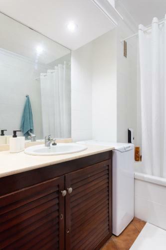 Apartamento Oceanfront Parque Albatros 214b