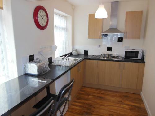 Hostal P & J Holiday Apartment & Guesthouse