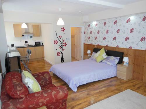 Hostal P & J Holiday Apartment & Guesthouse