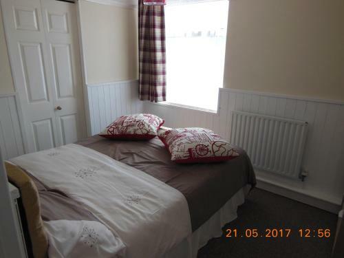 Hostal P & J Holiday Apartment & Guesthouse