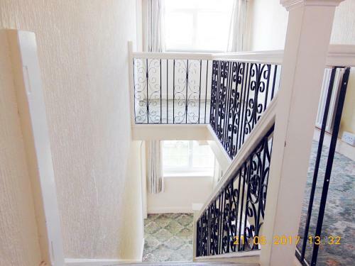 Hostal P & J Holiday Apartment & Guesthouse