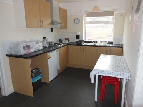 Hostal P & J Holiday Apartment & Guesthouse