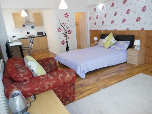 Hostal P & J Holiday Apartment & Guesthouse