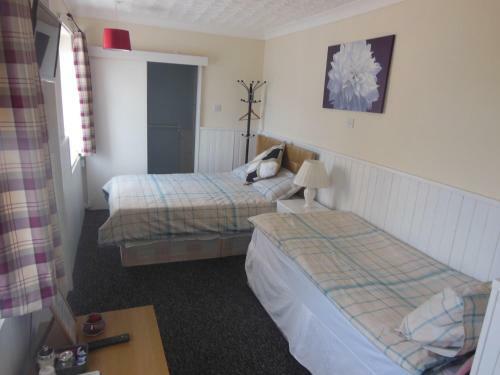 Hostal P & J Holiday Apartment & Guesthouse