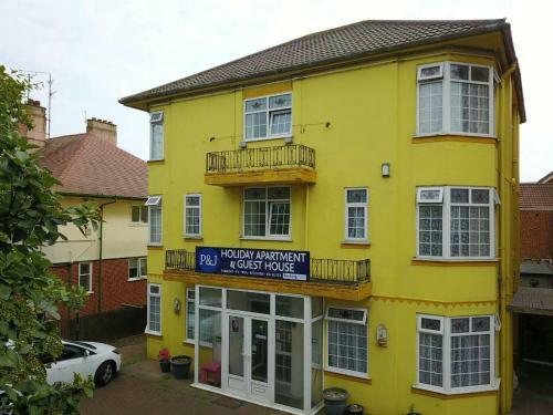 Hostal P & J Holiday Apartment & Guesthouse