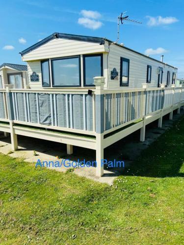 Golden Palm, 8 Berth Caravan