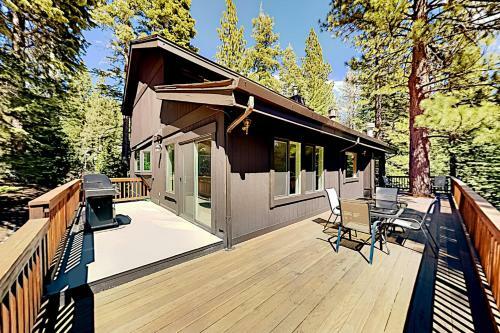 Treetop Hideaway