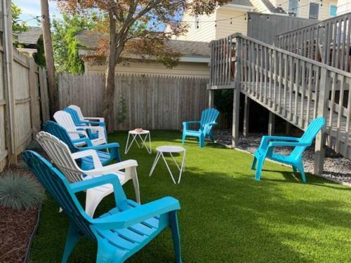 Designer Beach Home 2 Blocks To Beach W Driveway