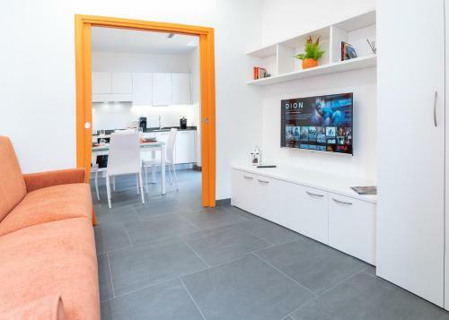 Colours Apartments????
